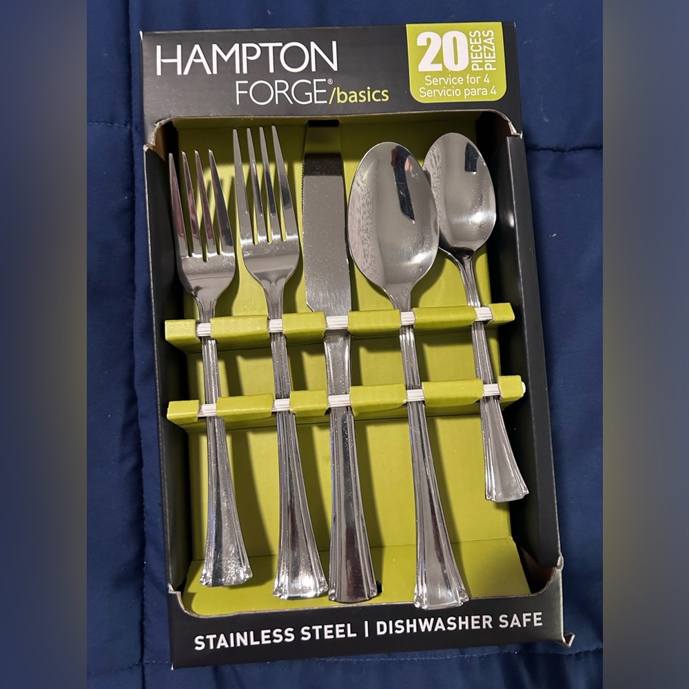 HAMPTON FORGE • 20 Piece Silverware • Stainless Steel •